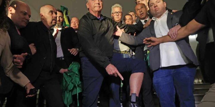 Decisão do STF muda planos e expõe isolamento de Bolsonaro