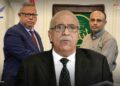 Ahmad Ghaleb al-Rahwi assumiu o cargo de primeiro-ministro há quase um ano