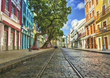 Rua do Bom Jesus foi considerada a 3ª mais bonita do mundo