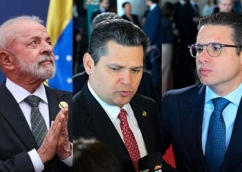 Os presidentes do Senado, Davi Alcolumbre (ao centro) e da Câmara, Hugo Motta, participaram do evento.