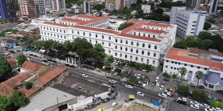 MPPE investiga ameaça de demissão coletiva de médicos obstetras do Imip por sobrecarga e baixa remuneração