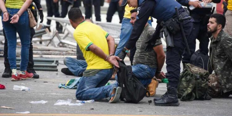 Denúncia aponta possível violação da LGPD por Alexandre de Moraes