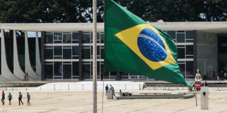 "EUA não têm poder sobre transações em real", diz STF