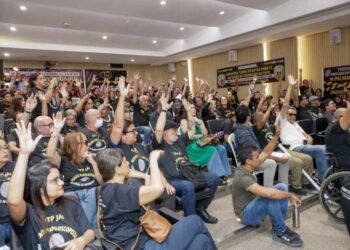 Duas centenas de papiloscopistas participaram da audiência pública na Alepe