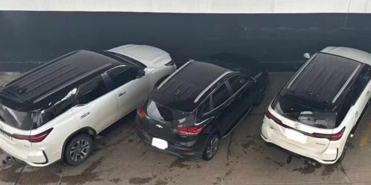 Operação da Polícia Civil apreendeu carros de luxo com suspeitos de integrar quadrilha em Pernambuco