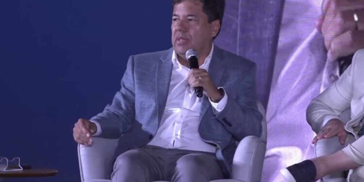 Mendonça Filho critica Lula e João Campos defende diálogo com altivez