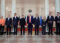 Trump busca acordo com Zelensky e líderes europeus para encerrar guerra na Ucrânia