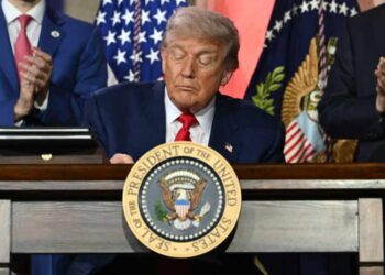 Tribunal dos EUA declara maioria das Tarifas de Trump crime e abala pilar de sua política externa