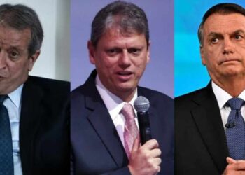 Da esquerda para direita, Valdemar Costa Neto (PL), Tarcísio de Freitas (Republicanos) e Jair Bolsonaro (PL)