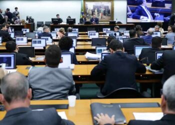 Senado rejeita PEC da Blindagem que ampliaria proteção a parlamentares