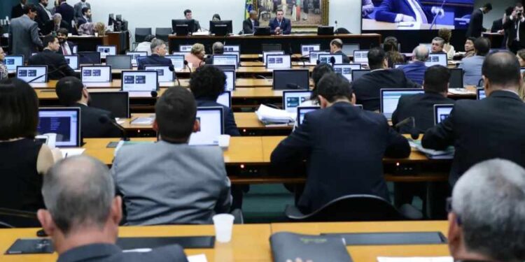 Senado rejeita PEC da Blindagem que ampliaria proteção a parlamentares