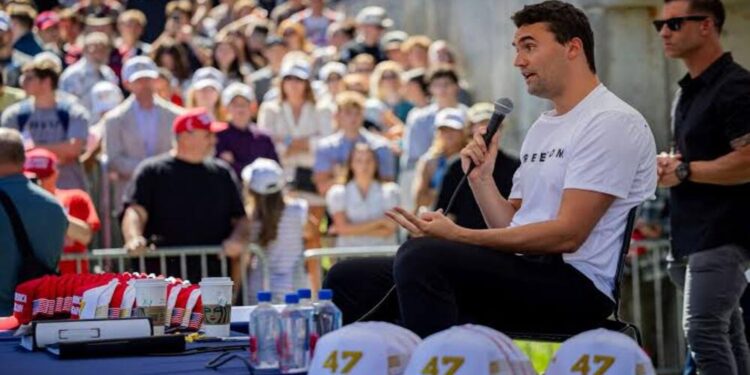 Charlie Kirk participava de um debate