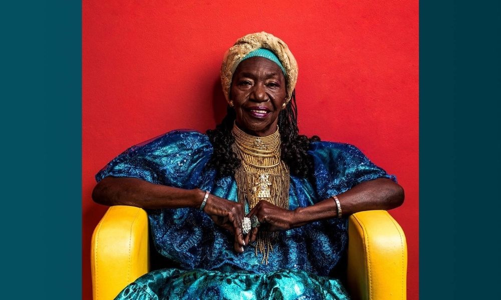 Demitida da Secretaria de Cultura, Lia de Itamaracá solta o verbo contra o prefeito da ilha