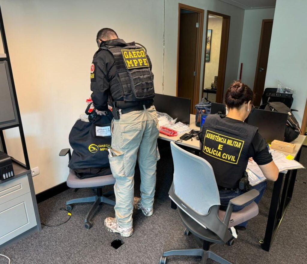 Justiça determina afastamento de auditores investigados por organização criminosa