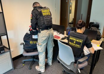 Foram cumpridos seis mandados de busca e apreensão em endereços residenciais e de pessoas jurídicas do Recife.