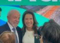 Diferenças políticas à parte, Raquel se fotografa com Lula, ambos sorridentes