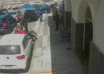 Gangue do Rolex age em plena luz do dia na zona sul do Recife