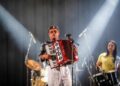 Músico Muniz denuncia atrasos de pagamento do cachê