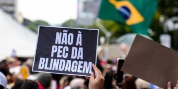 PEC da Blindagem: Entre conflitos e estratégias de autoproteção