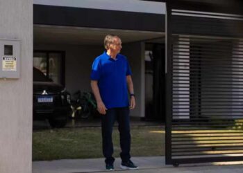 Bolsonaro é condenado a 27 anos, mas prisão imediata é descartada