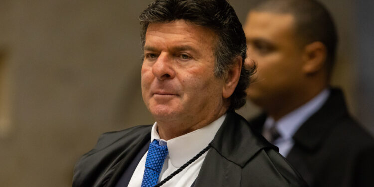 O Ministro do STF, Luiz Fux, vota nesta quarta-feira (10).