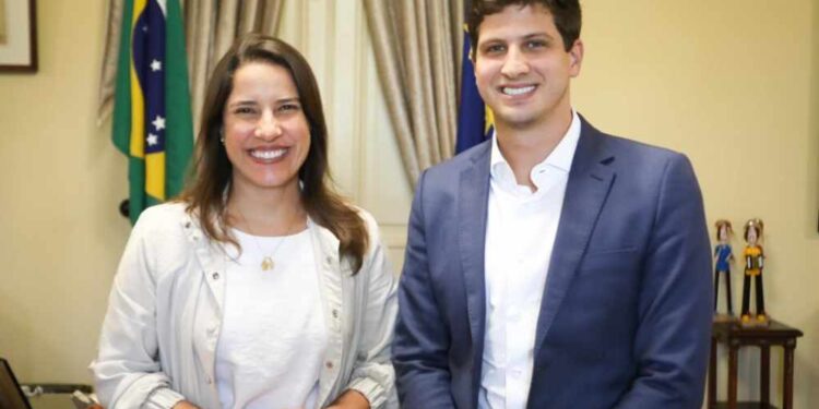 A atual governadora Raquel Lyra (PSD) e o prefeito do Recife João Campos (PSB)