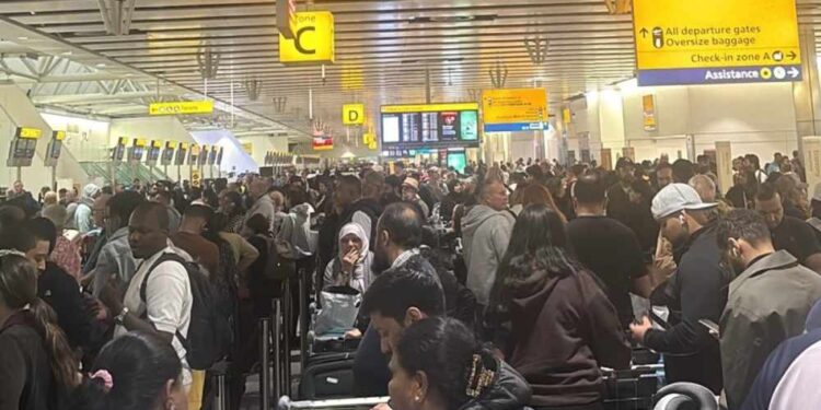 Ataque cibernético interrompe operações em Aeroportos europeus