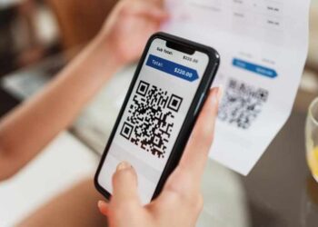 Golpista do "Pix falso" é detida após 8 meses enganando restaurante