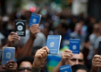 Pernambuco gera 12,6 mil empregos em agosto e alcança 3º lugar no Brasil