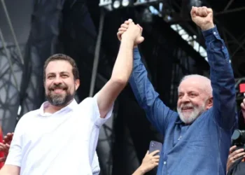O presidente Lula e Guilherme Boulos