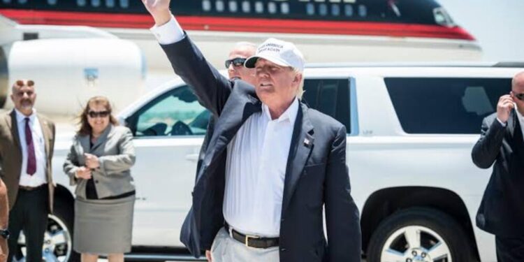 Donald Trump (Partido Republicano)