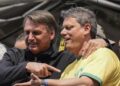 O ex-presidente Jair Bolsonaro e o governador de SP, Tarcísio de Freitas