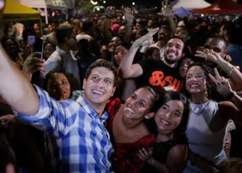 O prefeito João Campos (PSB)