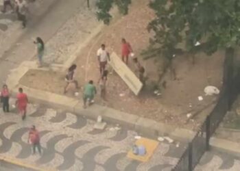 Manifestação no Recife termina com violência e depredação