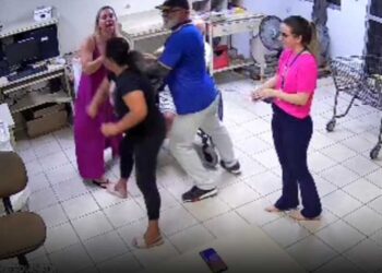 Confusão foi registrada por câmera de segurança