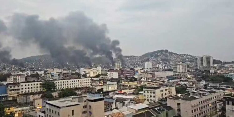 Confrontos e prisões nos Complexos do Alemão e da Penha