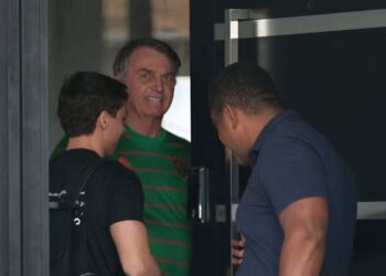 Prisão de militares por tentativa de golpe é inédita e baseada em lei sancionada por Bolsonaro