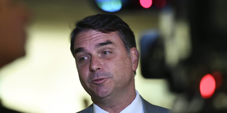 Flávio Bolsonaro, Senador (PL)