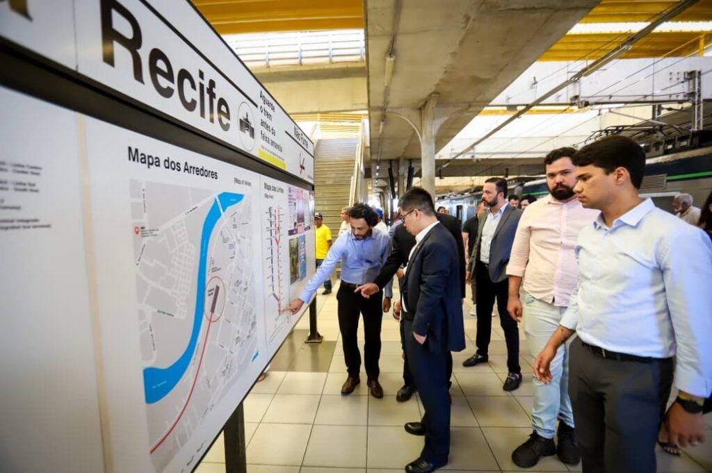 Empresa chinesa de vagões firma acordo com o Governo de PE em 30 dias