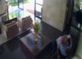Câmeras de segurança registraram o momento da agressão