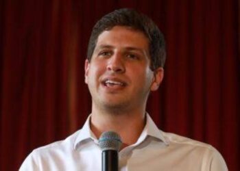 Prefeito João Campos (PSB)