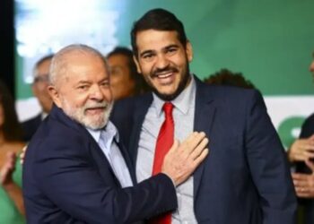 Presidente Lula (PT) e Jorge Messias (esq. p/ dir.)
