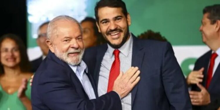 Presidente Lula (PT) e Jorge Messias (esq. p/ dir.)