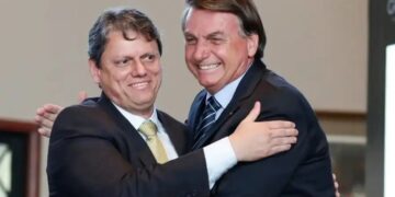 Tarcísio de Freitas
Governador de São Paulo e o ex-presidente Jair Bolsonaro