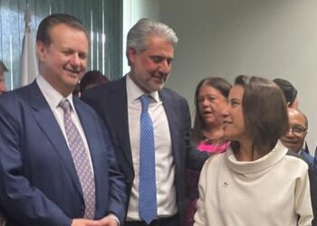 O presidente nacional Gilberto Kassab, o deputado Fernando Monteiro e a governadora Raquel Lyra