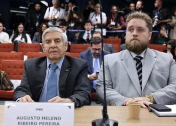 Moraes exige comprovação de Alzheimer de General Heleno
