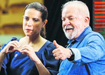 Pressão eleitoral faz Raquel Lyra aguardar Lula para inauguração de barragem