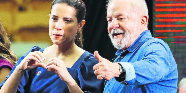 Pressão eleitoral faz Raquel Lyra aguardar Lula para inauguração de barragem