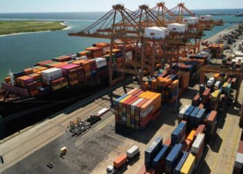 Investimentos no Complexo de Suape modernizará porto