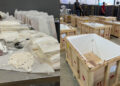 O material estava oculto em compartimento [tampos] de mesa